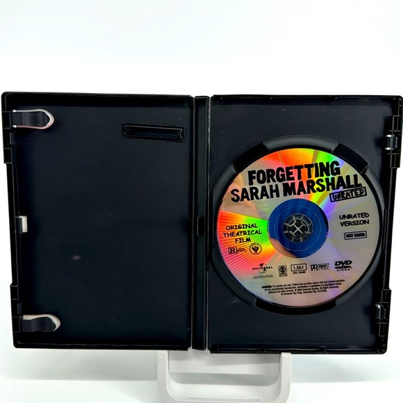 Forgetting Sarah Marshall. Unrated. - Picture 4 of 4